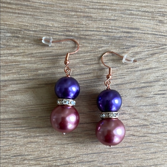 HAND CRAFTED OVERSIZED PIERCED BALL DROP PEARL EARRINGS Rose Gold Purple Pearls - Picture 6 of 14